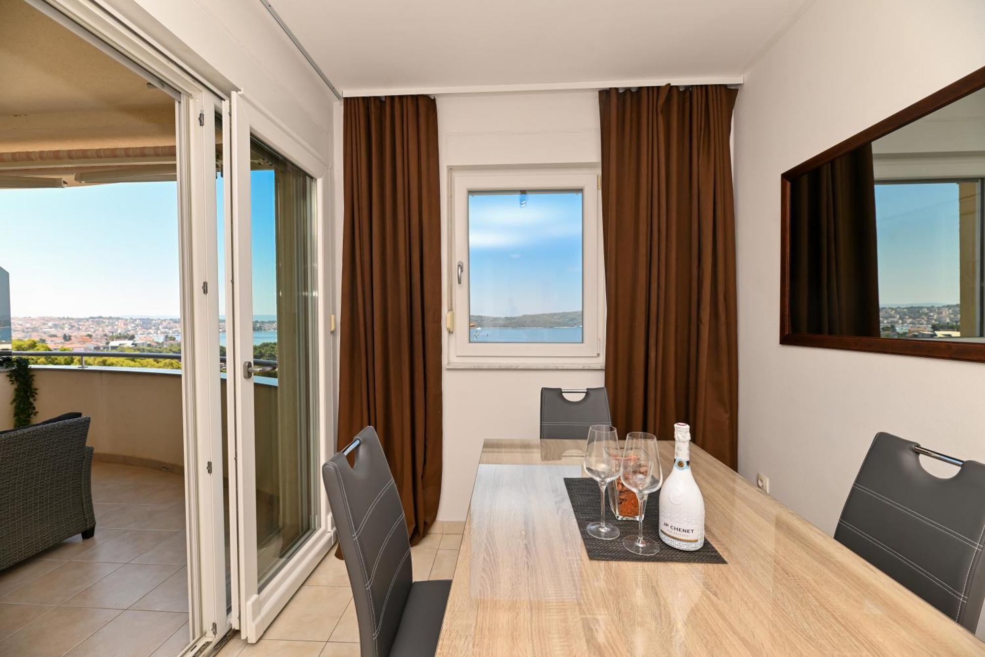 Sunny Place With Sea View Τρογκίρ Εξωτερικό φωτογραφία