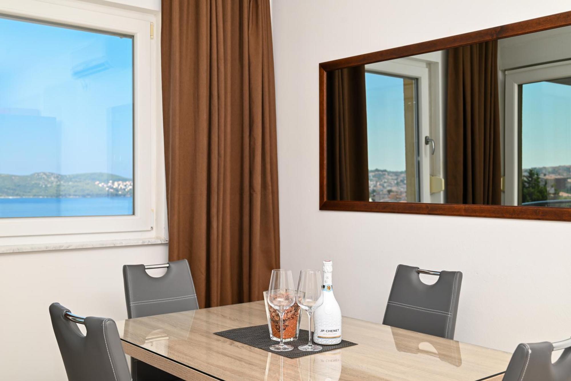 Sunny Place With Sea View Τρογκίρ Εξωτερικό φωτογραφία